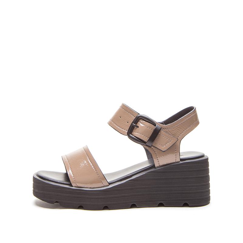 Hotwind Sandal Summer Sederhana dan Elegan musim panas model baru sepatu hak tinggi