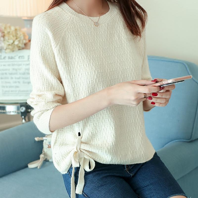 Loose Korean-style Knitted Solid Color Female Base Shirt Sweater (Off-white Color-round Neck) August 2018 - 3 Loose Korean-style knitted solid color female base shirt sweater (Off-white color-round neck) - 3