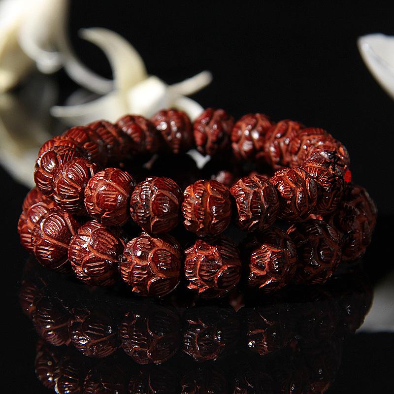 Kualitas Terbaik Daun Kecil 3 F Jing Vulture Manik Teratai Gelang Manik-manik Kayu Hitam Teks Merah Kayu Cendana Buddha Tasbih String Tangan di Indah Artikel India Memainkan Kecil