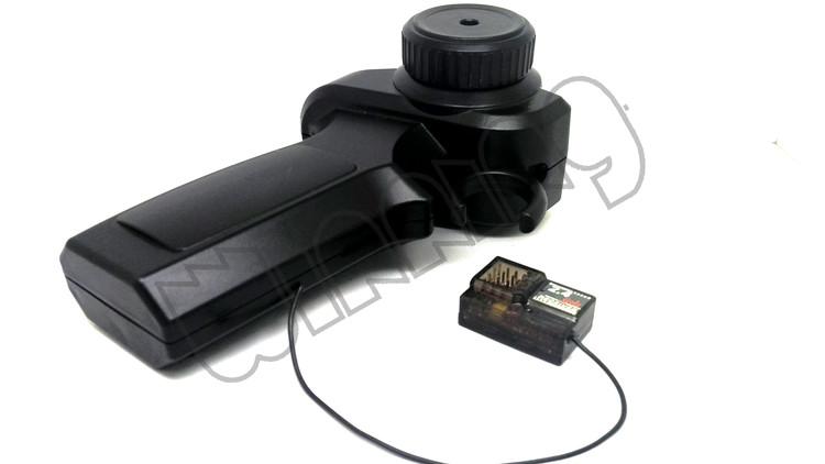 Giá bán 芸 Ngỗng Màu Đen Nhỏ Điều Khiển Từ Xa Mini 2.4G Chạy Điện Xe Ván Trượt Điều Khiển Điều Khiển Từ Xa Máy Thu Hai Kênh
