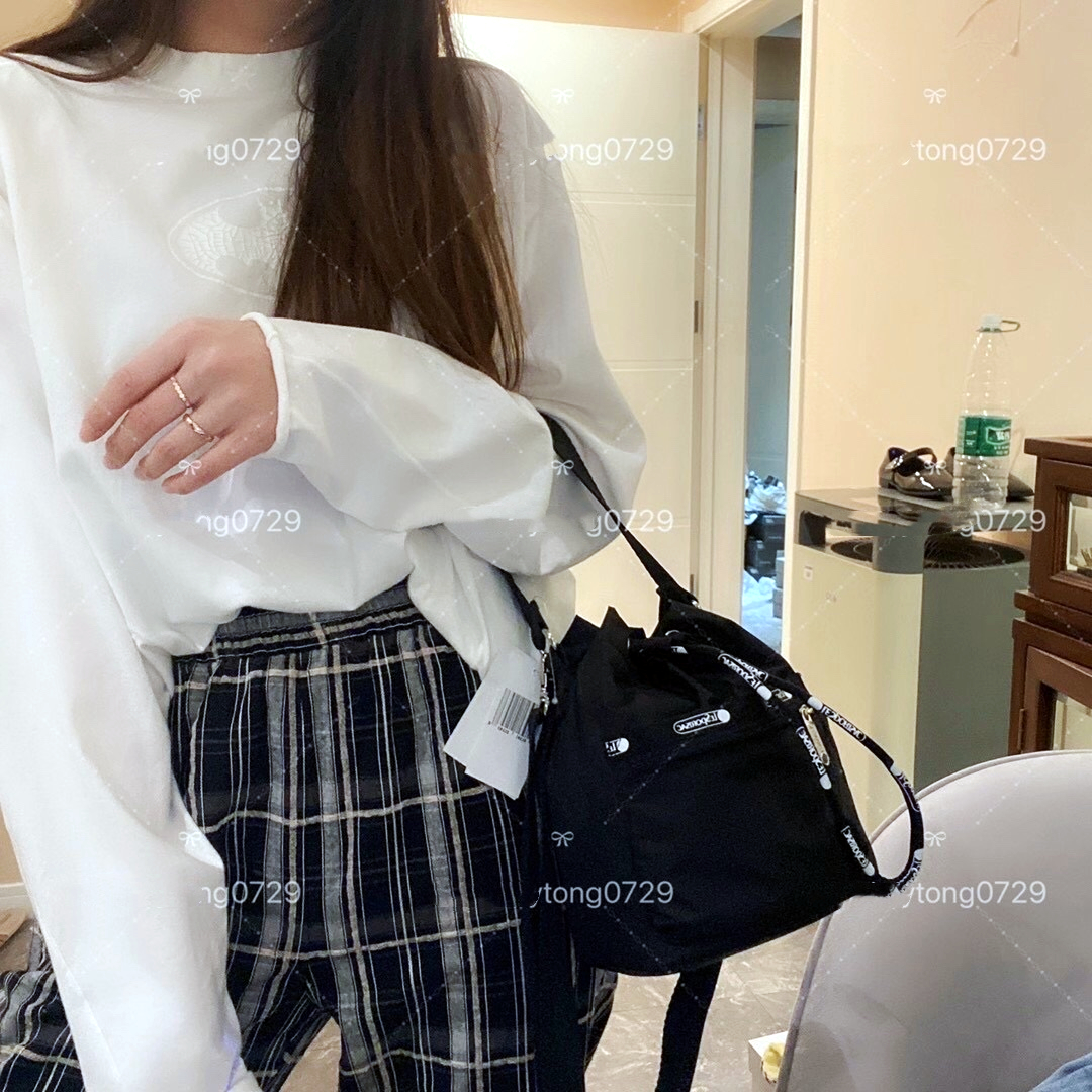 LeSportsac Túi Xách Tay Thời Trang Mới Túi Xách Tay Dung Tích Nhỏ Túi Xô