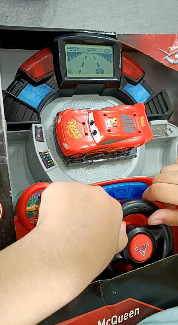 Vtech lightning mcqueen store ready to race