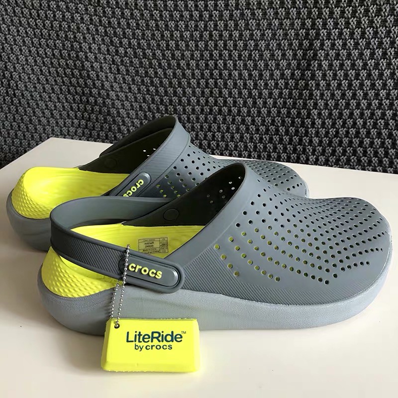 mens crocs slippers