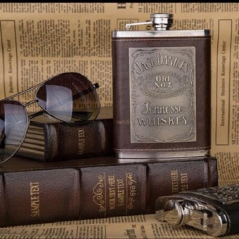 8-Oz Stainless Steel Hip Flask Portable Wine Bottle Flagon - Intl June 2018 - 3 8-Oz Stainless Steel Hip Flask Portable Wine Bottle Flagon - intl - 3