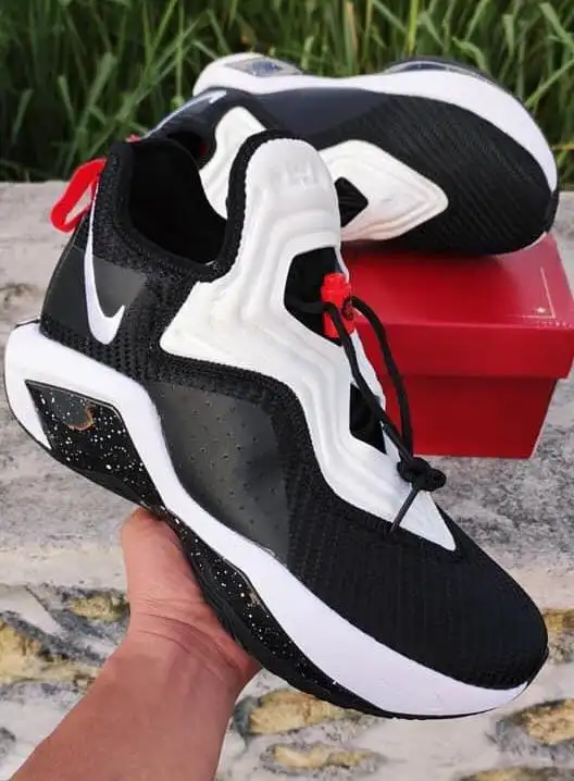 basketball shoe warehouse