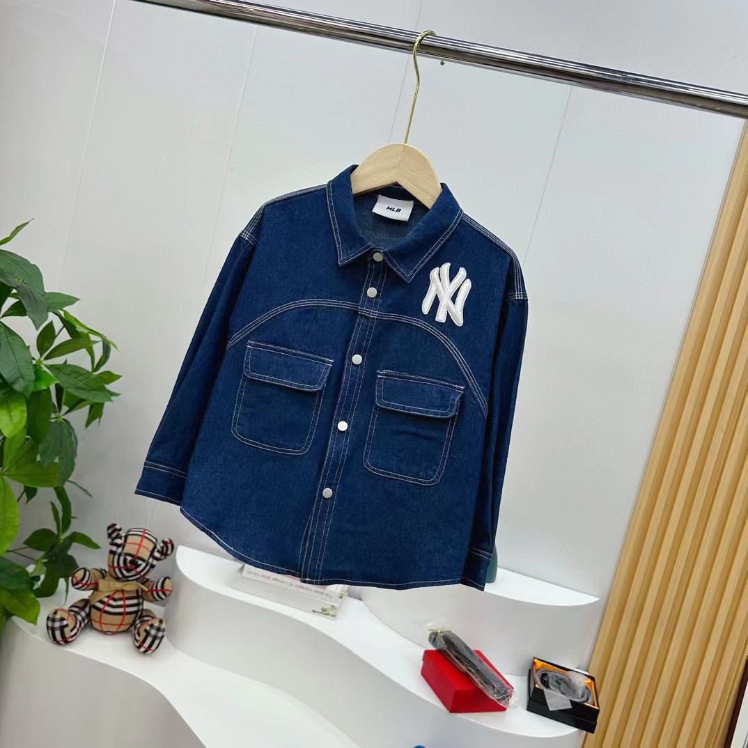 Áo bò MLB Womens Jacquard Monogram Denim Trucker Jacket New York Yankees  3FDK0101450BLD