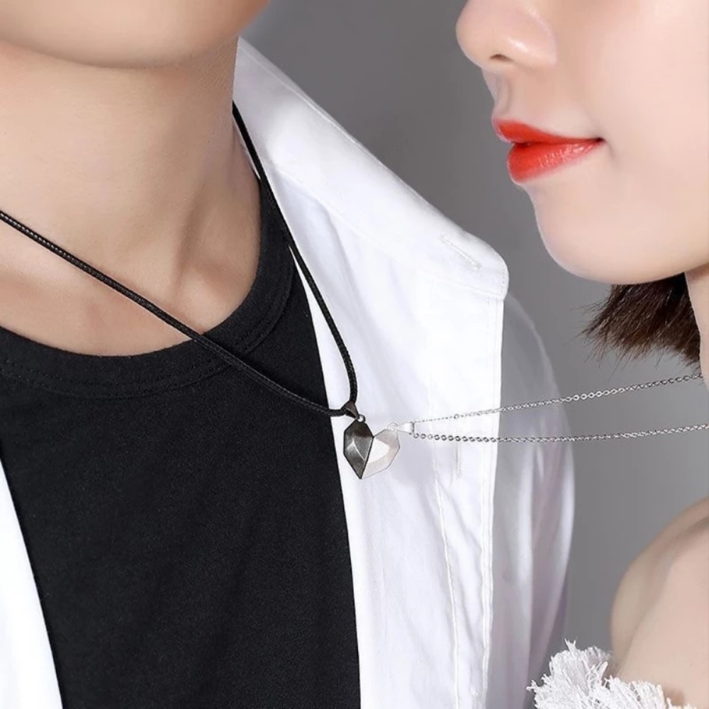 Trendy Fashion Magnetic Couple Necklace Couple Gothic Punk Heart Pendant  Necklace Men 39;s Ladies Necklace Party Jewelry Gifts