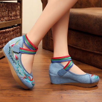 Indoor Outdoor Shoes For Women Lady Girls 2017 Embroidered FabricFashion Heighten Shoes Spring Flat Casual Running Shoes - Intl June 2018 - 3 Indoor Outdoor Shoes for Women Lady Girls 2017 Embroidered FabricFashion Heighten Shoes Spring Flat Casual Running Shoes - intl - 3
