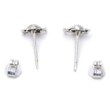 Silverworks E5256 Small Pirate Skull Earrings (Silver) August 2018 - 3 Silverworks E5256 Small Pirate Skull Earrings (Silver) - 3
