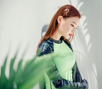 Spilting Diving Suit Long Sleeve Rashguard Snorkeling SwimwearSufing Clothes Sun Protective Rash Guard Fresh Modern TropicalPlant Print Green Rashguard - Intl June 2018 - 2 Spilting Diving Suit Long Sleeve Rashguard snorkeling SwimwearSufing Clothes Sun Protective Rash Guard Fresh Modern TropicalPlant Print Green Rashguard - intl - 2
