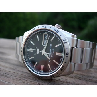Seiko 5 Black Dial Stainless Steel Automatic Men's Watch SNKE01K1 June 2018 - 4 Seiko 5 Black Dial Stainless Steel Automatic Men's Watch SNKE01K1 - 4