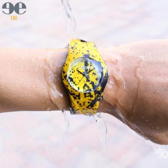 SKMEI 6056xzp Student's Multifunction Waterproof Luminous Silicone Strap Sports Quartz Watch June 2018 - 2 SKMEI 6056xzp Student's Multifunction Waterproof Luminous Silicone Strap Sports Quartz Watch - 2