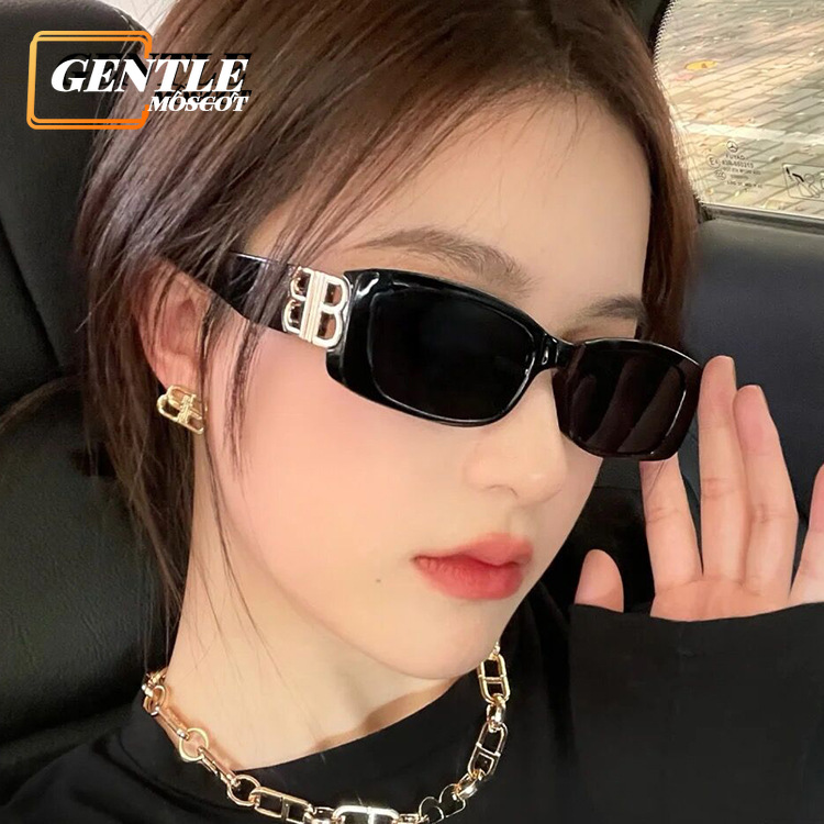 (GENTLE MOSCOT) Phong Cách Hàn Quốc Thời Trang Khung Nhỏ Hình Vuông Mát Mẻ Kính Râm Cho Phụ Nữ Bản Lề Kim Loại Retro Bản Lề Ngoài Trời Cho Unisex