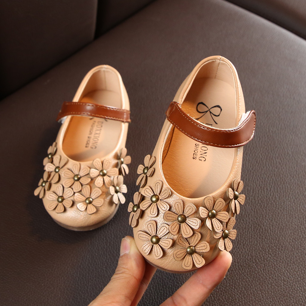 Mlzodadk ฤดูร้อนเด็กสาวโบฮีเมียนดอกไม้สบาย ๆ รองเท้าแตะรองเท้าแบนเจ้าหญิง